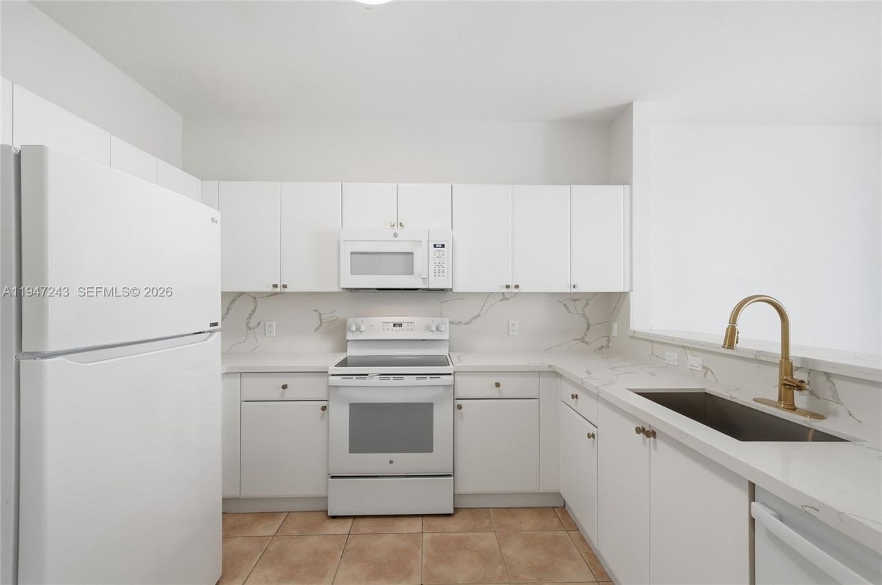 3914 SW 157th Ave, Unit 227, Miramar, FL 33027 Photo