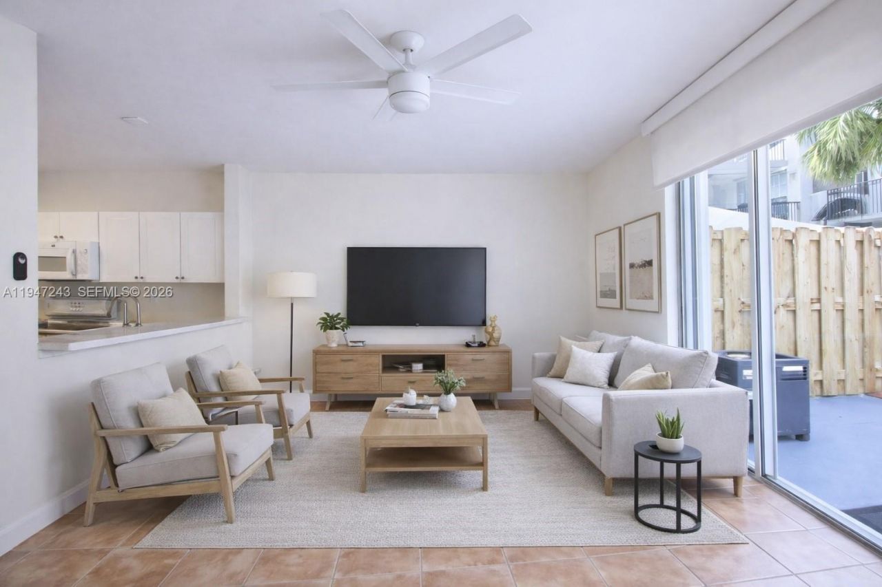 3914 SW 157th Ave, Unit 227, Miramar, FL 33027 Photo