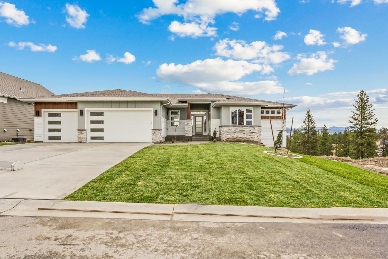 16933 E 15th Ln, Spokane Valley, WA 99037 Main Photo