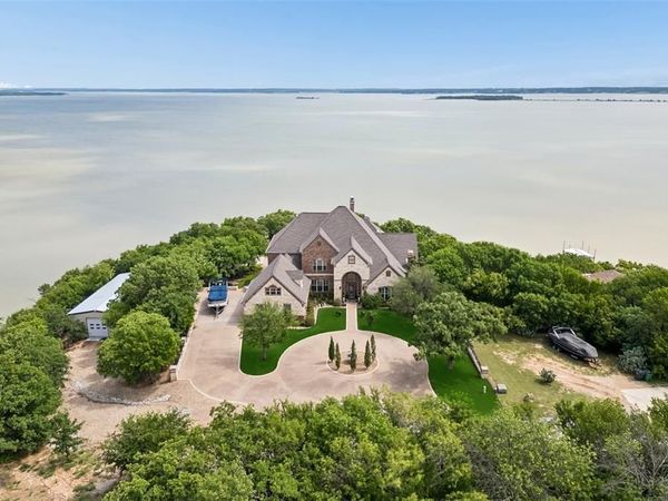 826 Cimmarron Bay Drive, Runaway Bay, TX 76426