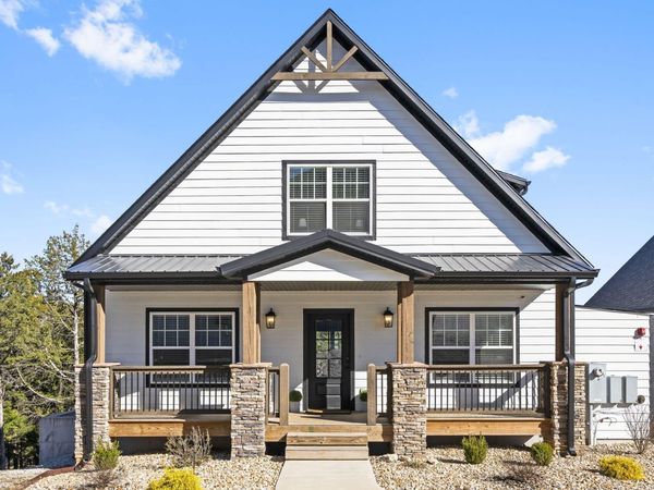 275 Watersound Way, Unit 40, Hollister, MO 65672