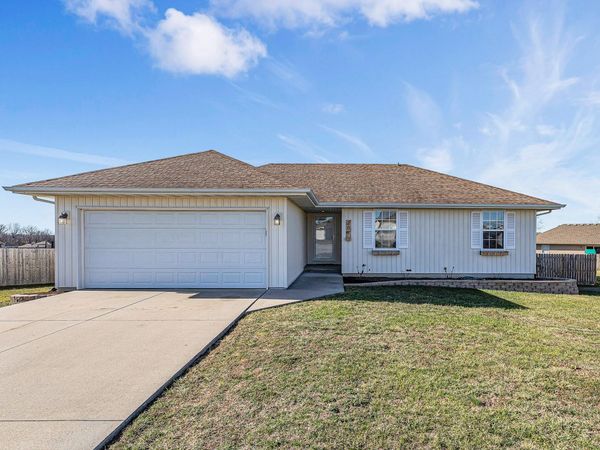 207 N Christopher Lane, Clever, MO 65631