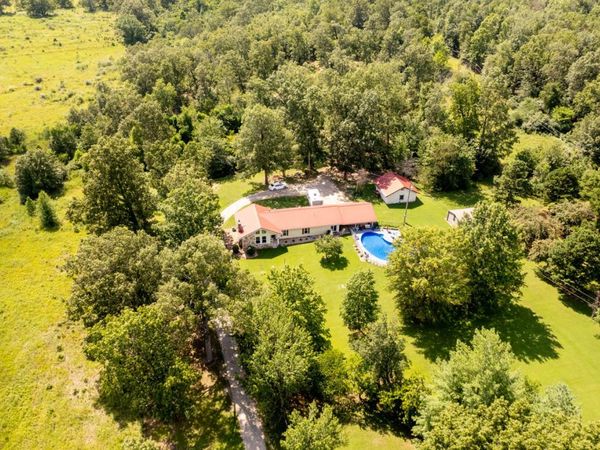 749 State Highway Hh, Alton, MO 65606