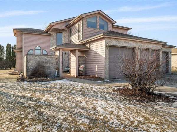 200 E Webb Street, Sandwich, IL 60548