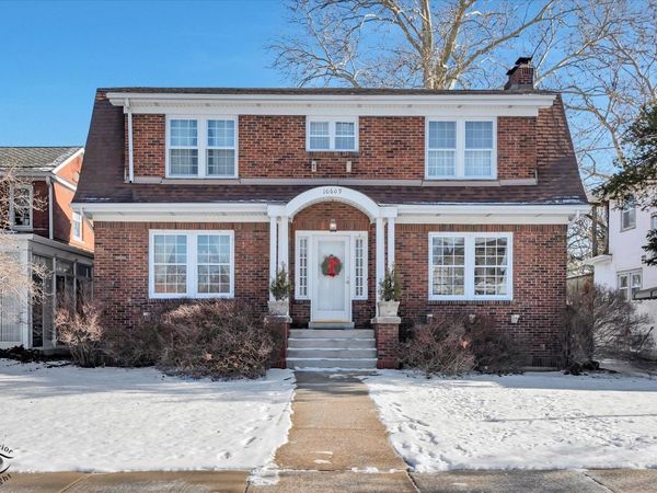 10609 S Hoyne Avenue, Chicago, IL 60643