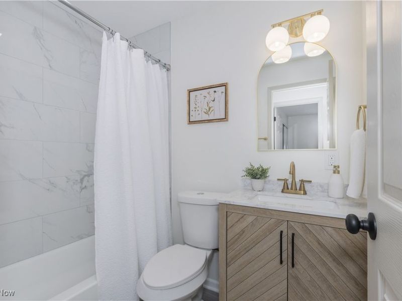 5679 Wilson Mills Road, Cleveland, OH 44143 Photo 33