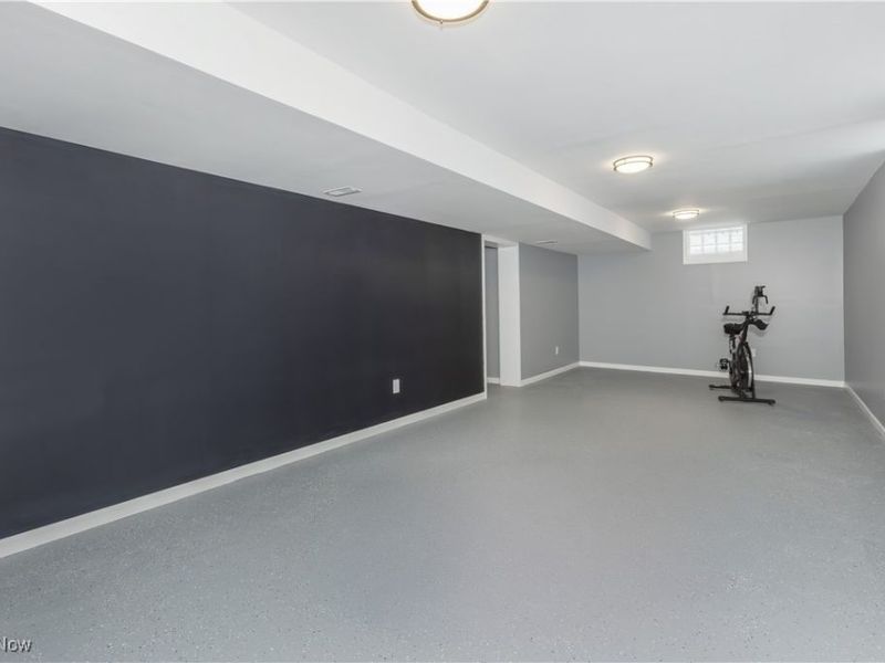 5679 Wilson Mills Road, Cleveland, OH 44143 Photo 38