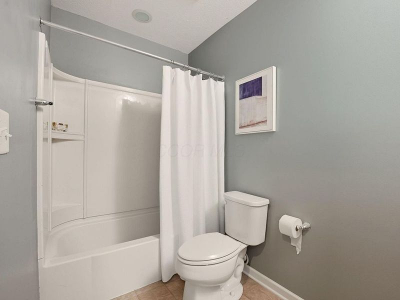 173 Old Colony Drive, Delaware, OH 43015 Photo 19