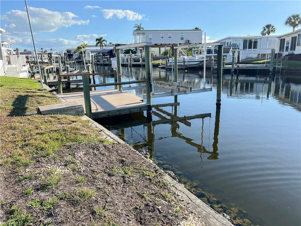 17730 Peppard Dr, Fort Myers Beach, FL 33931 Photo