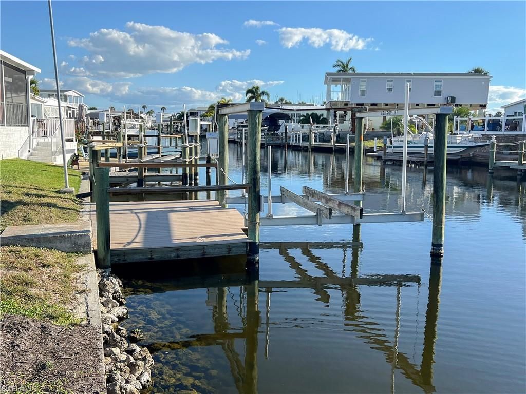 17730 Peppard Dr, Fort Myers Beach, FL 33931 Photo