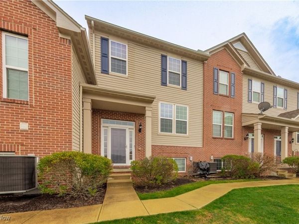 386 Caleb Drive, Copley, OH 44321