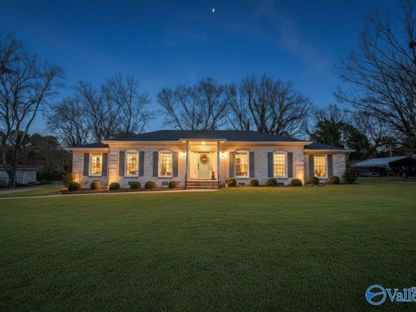 106 Collier Drive, Albertville, AL 35951