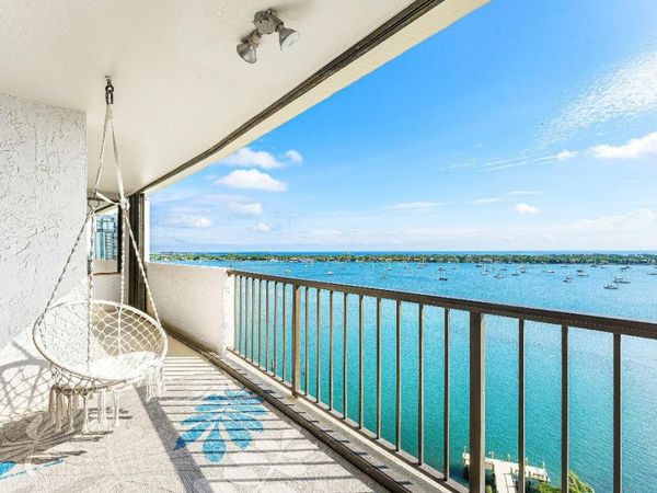 5200 N Flagler Drive, Unit 1502, West Palm Beach, FL 33407