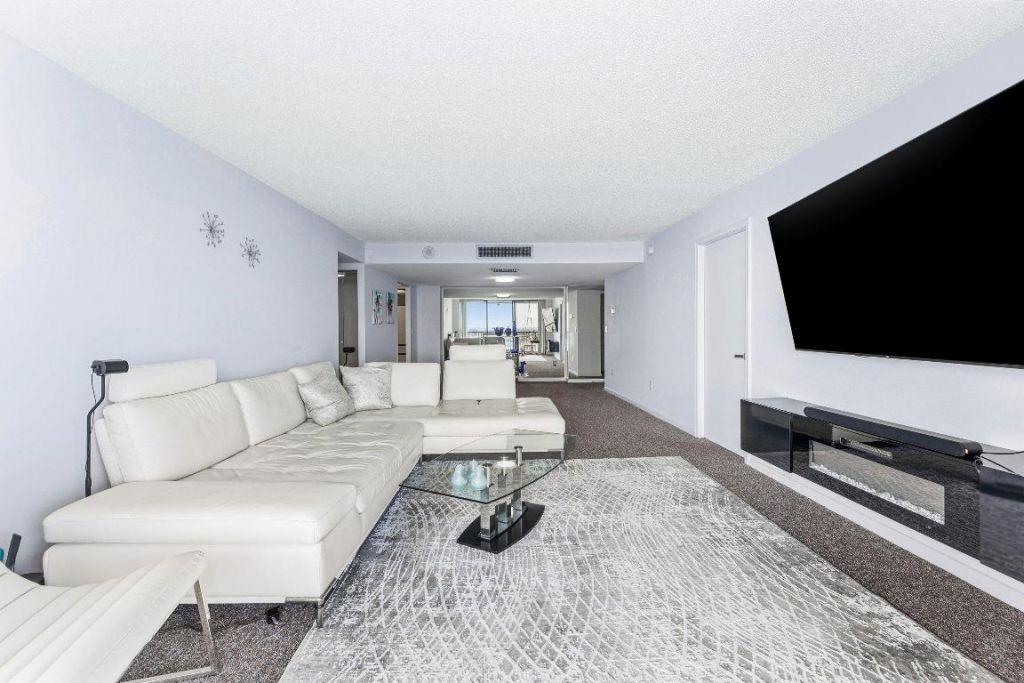 5200 N Flagler Drive, Unit 1502, West Palm Beach, FL 33407 Photo