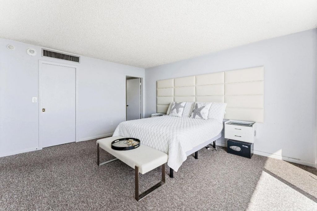 5200 N Flagler Drive, Unit 1502, West Palm Beach, FL 33407 Photo