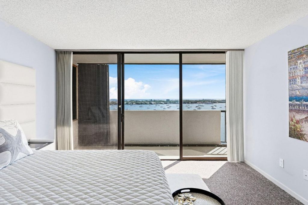 5200 N Flagler Drive, Unit 1502, West Palm Beach, FL 33407 Photo