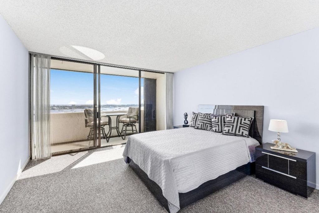 5200 N Flagler Drive, Unit 1502, West Palm Beach, FL 33407 Photo