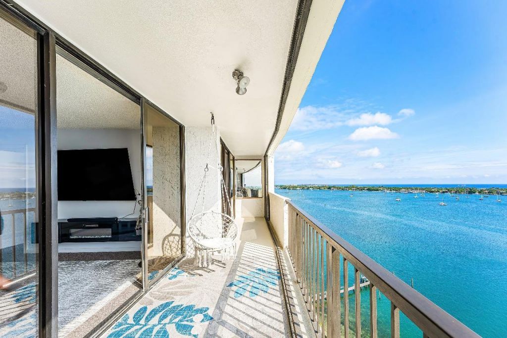 5200 N Flagler Drive, Unit 1502, West Palm Beach, FL 33407 Photo