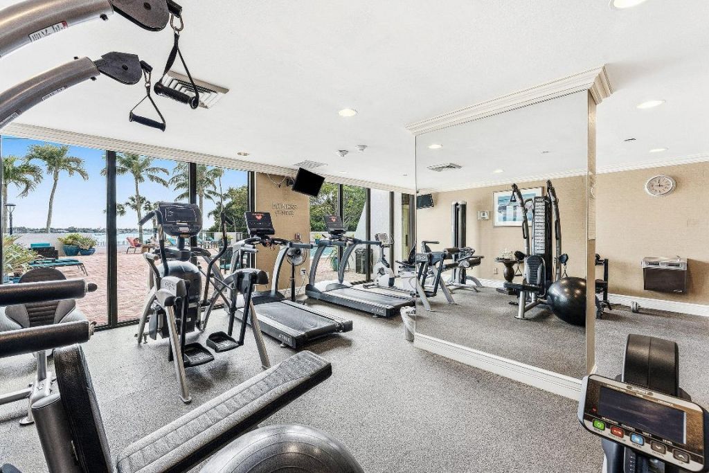 5200 N Flagler Drive, Unit 1502, West Palm Beach, FL 33407 Photo