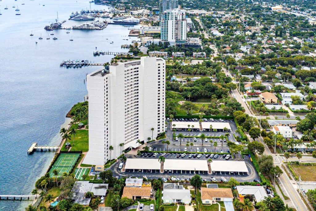 5200 N Flagler Drive, Unit 1502, West Palm Beach, FL 33407 Photo