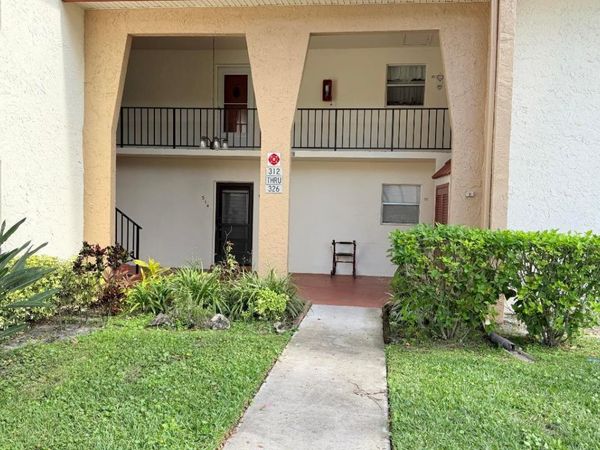 320 Lake Dora Drive, Unit 320, West Palm Beach, FL 33411