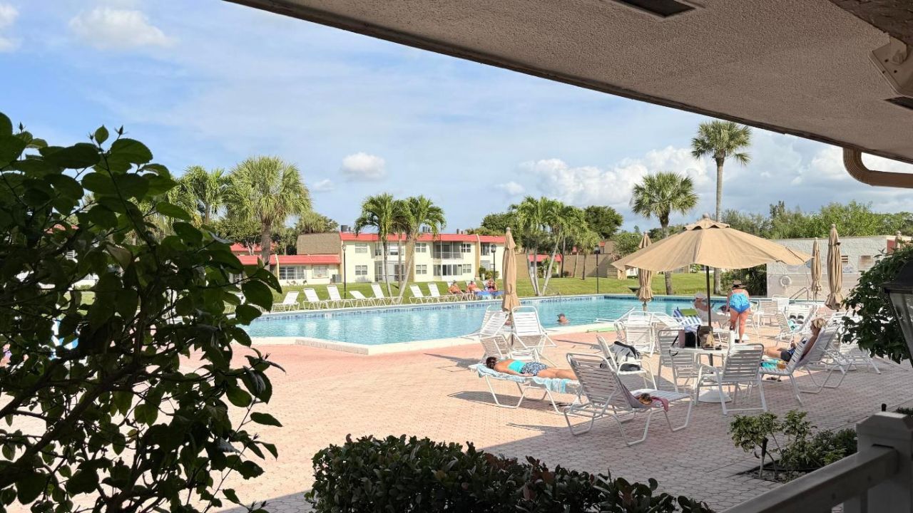 320 Lake Dora Drive, Unit 320, West Palm Beach, FL 33411 Photo