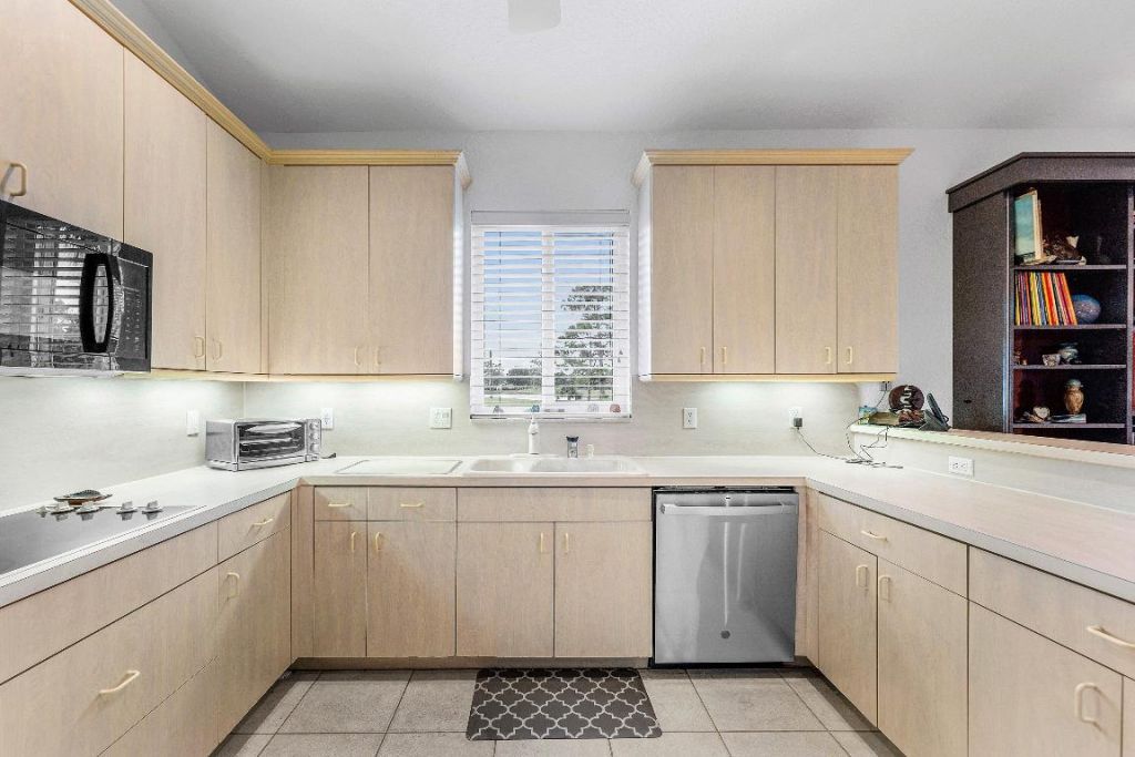 7707 NW 79th Street, Tamarac, FL 33321 Photo