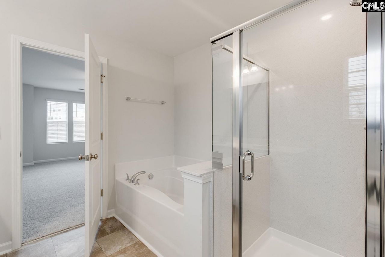 1085 Nazareth Road Photo 15