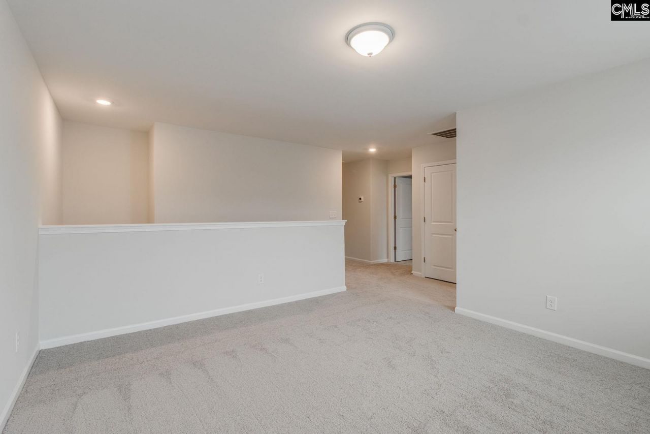 1085 Nazareth Road Photo 22