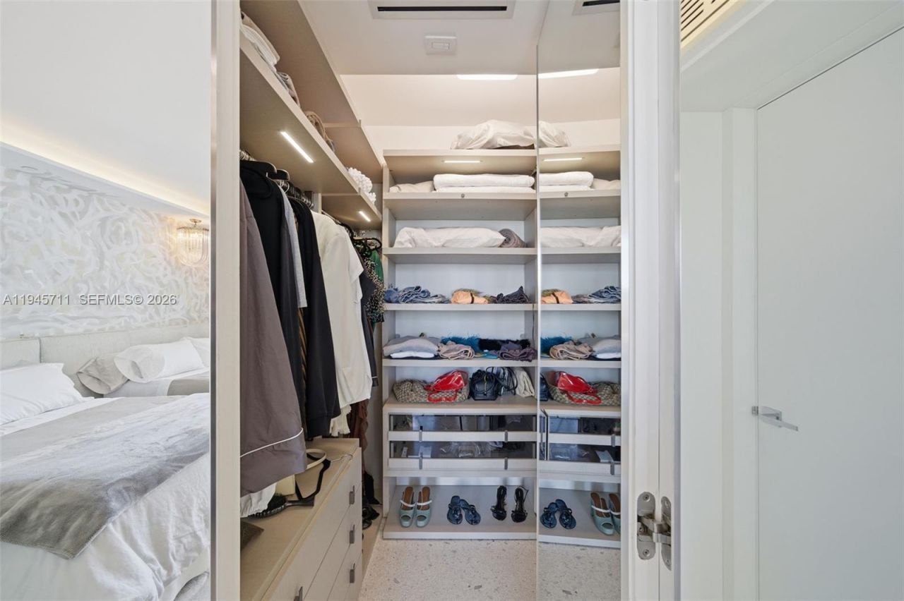 1000 S Pointe Dr, Unit 1606, Miami Beach, FL 33139 Photo