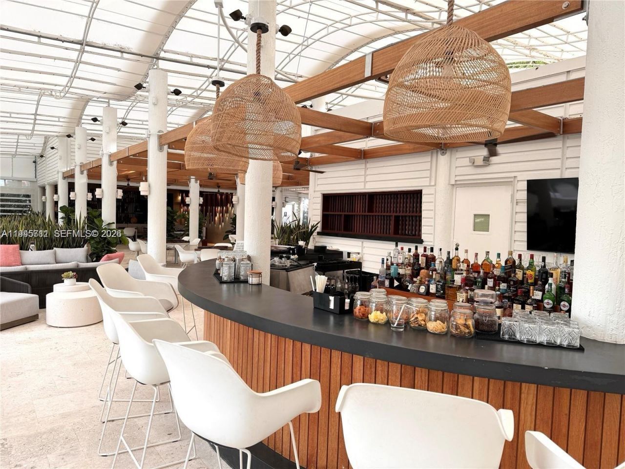 1000 S Pointe Dr, Unit 1606, Miami Beach, FL 33139 Photo