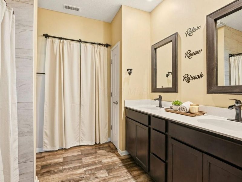 413 Halton Drive, Pataskala, OH 43062 Photo 12