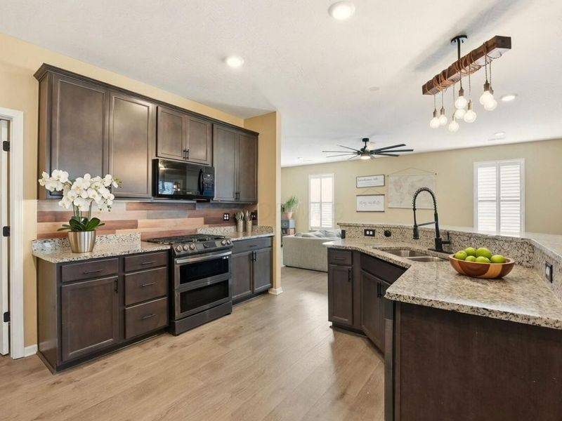 413 Halton Drive, Pataskala, OH 43062 Photo 5