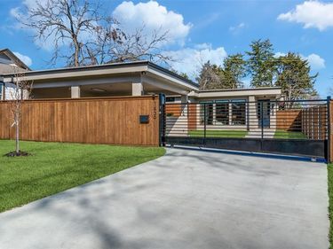 1439 E Louisiana Avenue, Dallas, TX 75216