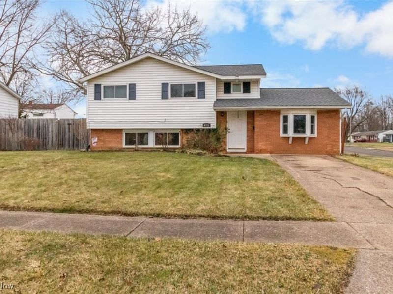 4721 Andover Avenue, Lorain, OH 44055 Photo 2