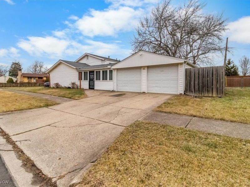 4721 Andover Avenue, Lorain, OH 44055 Photo 3