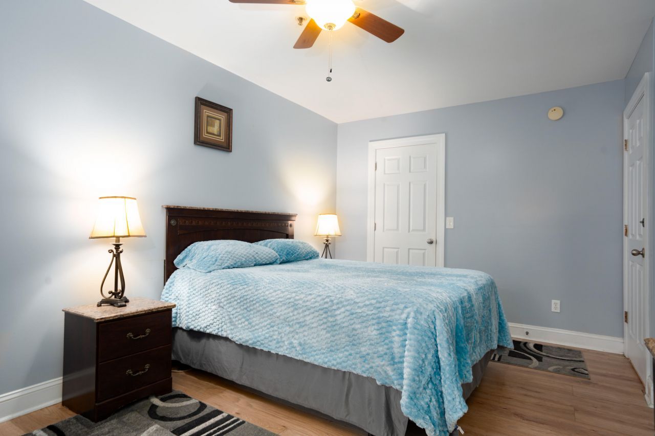 4910 Lake Palmetto Lane Photo 15