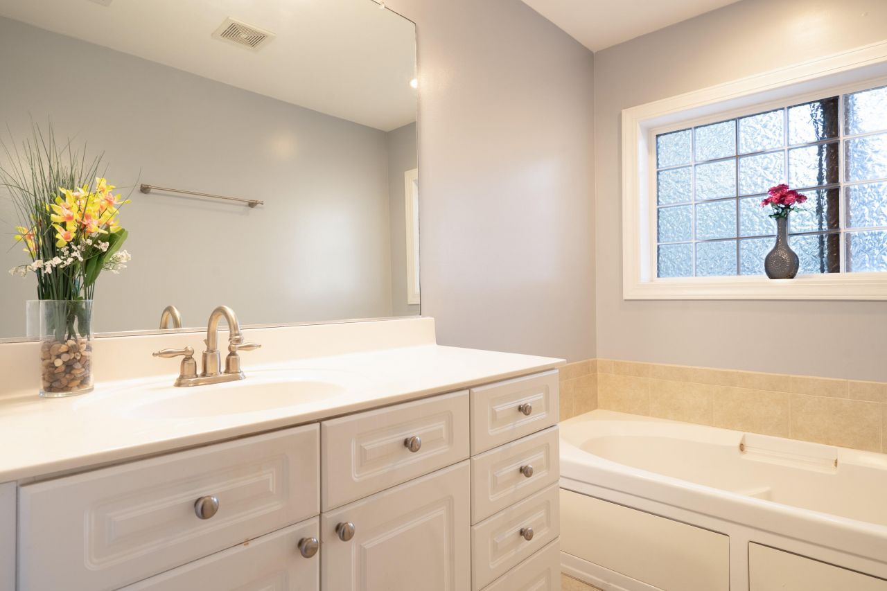 4910 Lake Palmetto Lane Photo 17