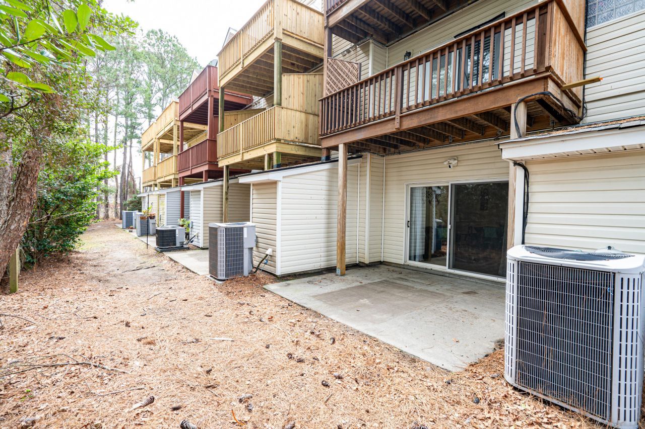 4910 Lake Palmetto Lane Photo 31