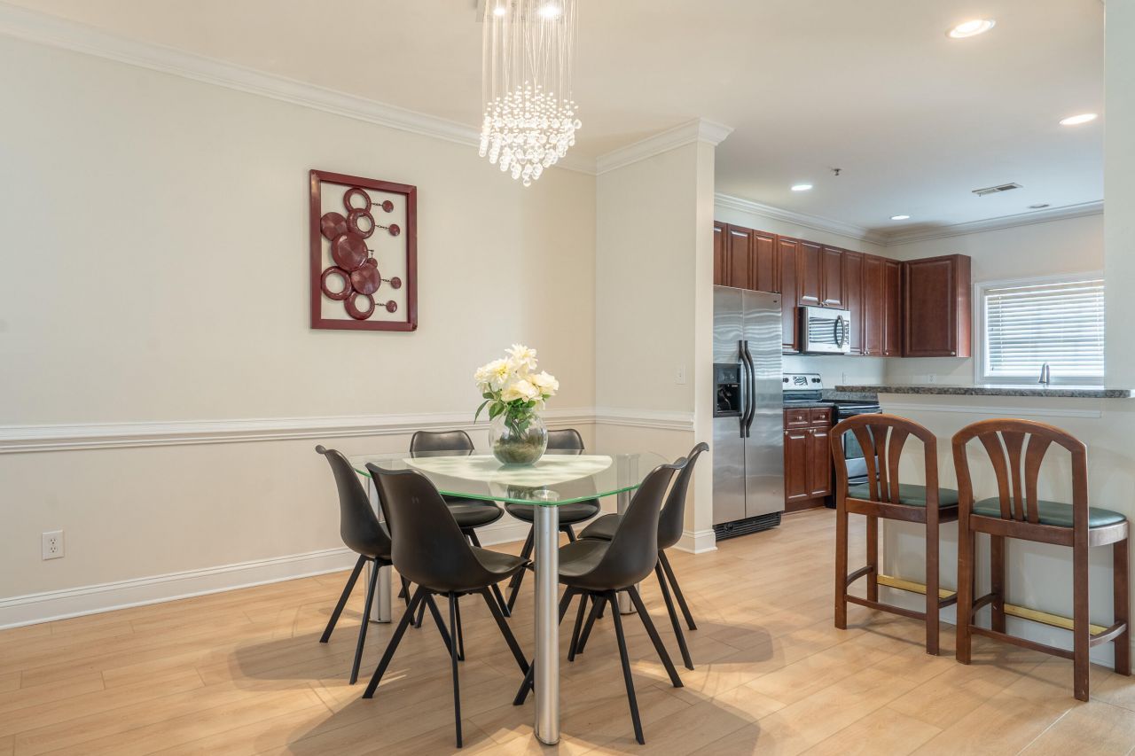 4910 Lake Palmetto Lane Photo 6