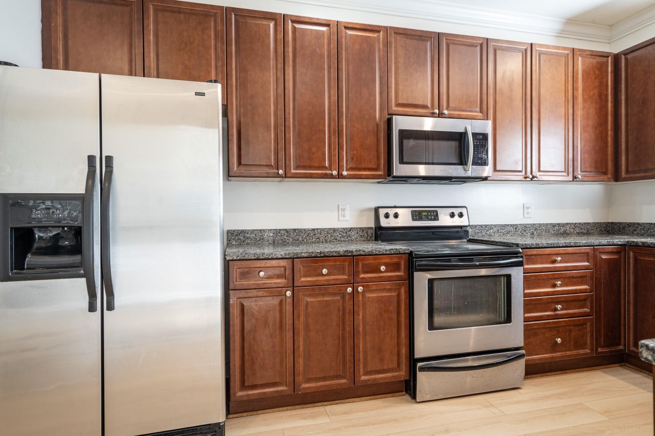 4910 Lake Palmetto Lane Photo 7