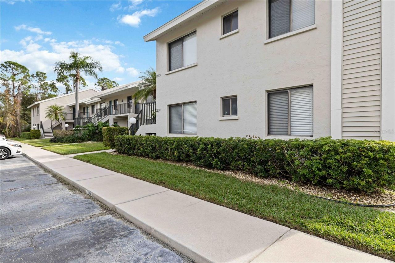 7847 Eagle Creek Drive, Sarasota, FL 34243 Photo