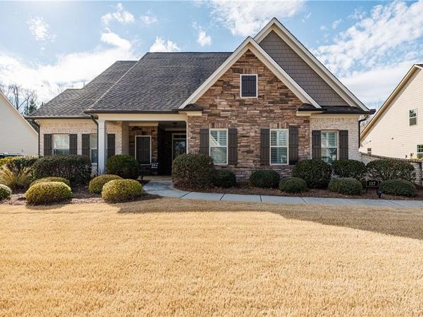 137 Sweetbriar Farms Road, Woodstock, GA 30188
