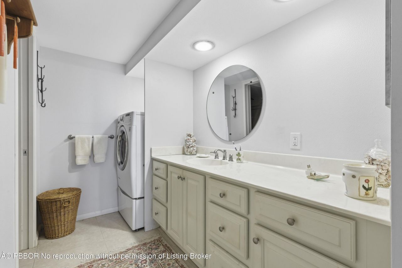 126 Lakeshore Drive, Unit 526, North Palm Beach, FL 33408 Photo