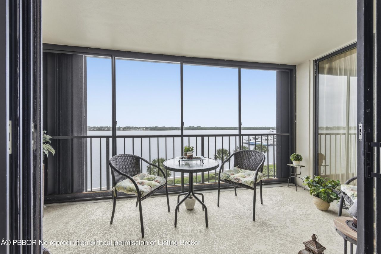 126 Lakeshore Drive, Unit 526, North Palm Beach, FL 33408 Photo