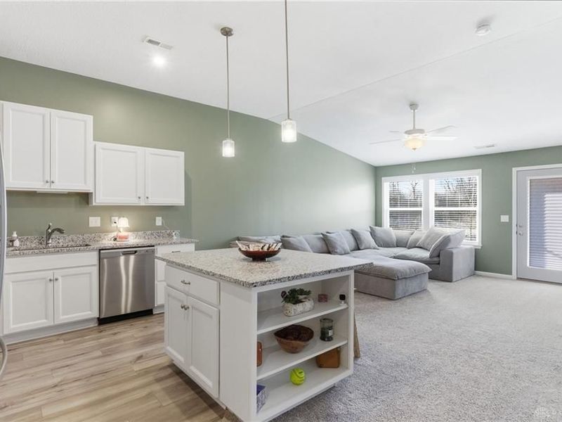 1641 Honey Tree Place, Unit 29-303, Sugarcreek Township, OH 45305 Photo 9