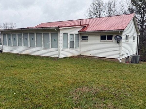 1084 Cottageville Road, Cottageville, WV 25239