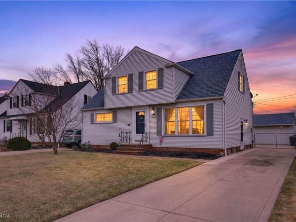 29566 Shaker Drive, Wickliffe, OH 44092