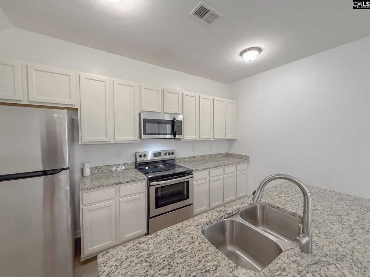 420 Angel Grove Lane  Photo 10