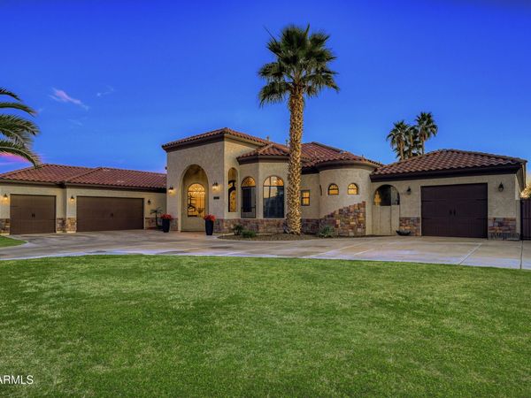18037 W SAN JUAN Avenue, Litchfield Park, AZ 85340
